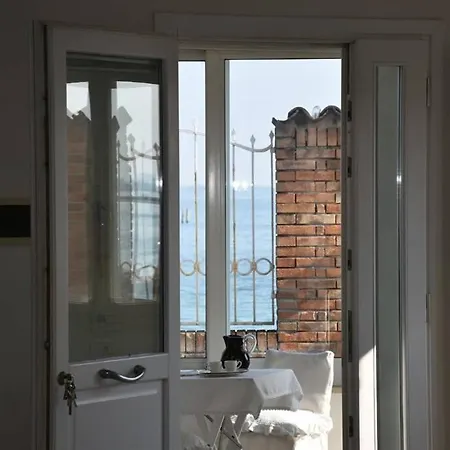 L' Incantevole Paesaggio Della Laguna Di * Murano